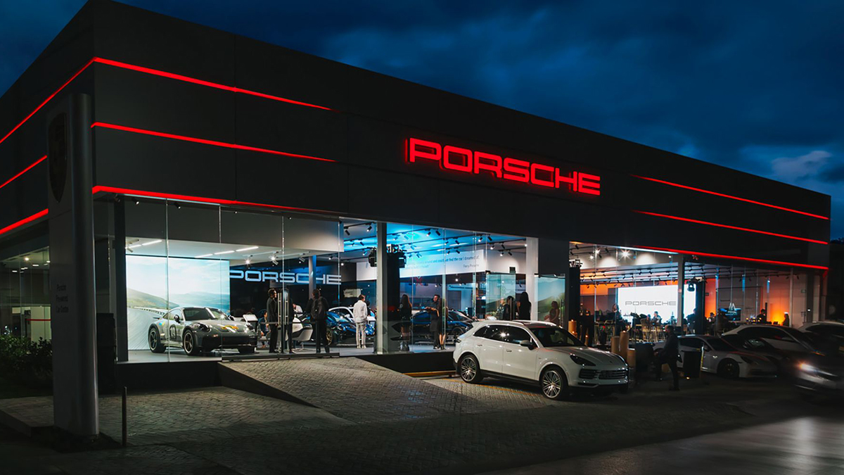 Porsche abre sus puertas en Guadalajara