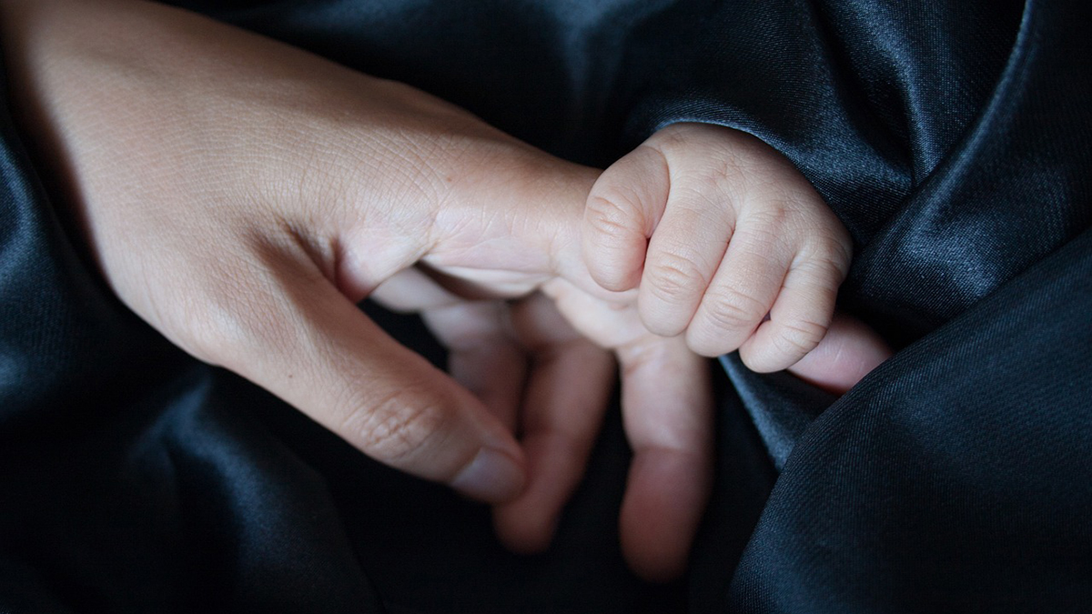 Empresas de RH apoyan ampliar el permiso por paternidad